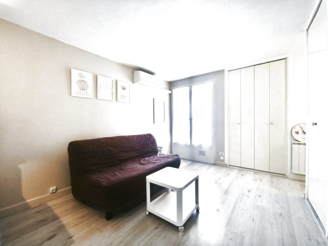 property v1400095918 0