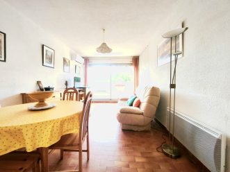 property v1400096315 1