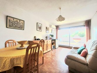 property v1400096315 2