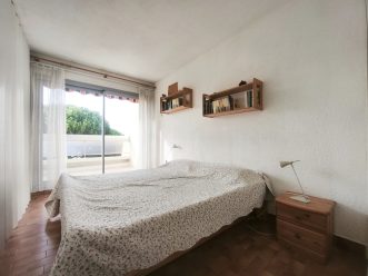 property v1400096315 4