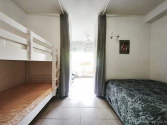 property v1400096894 4