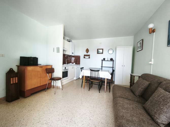 property v40089000 0