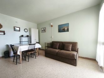 property v40089000 1