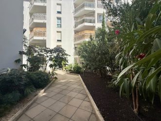property v880068677 4