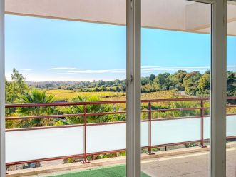 property v1320096671 1