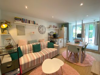 property v1390094860 1