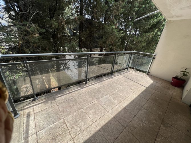 property v1310098115 0