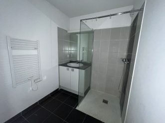 property v1320098264 3