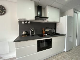 property v1390097978 3