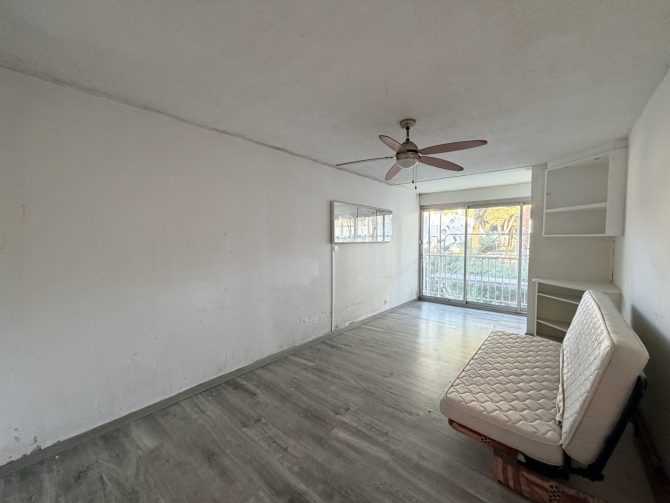 property v1390098720 0