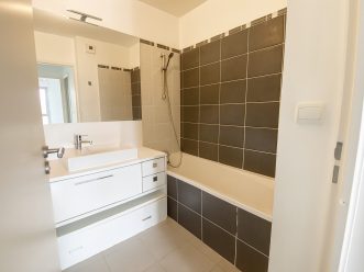 property v270095086 3