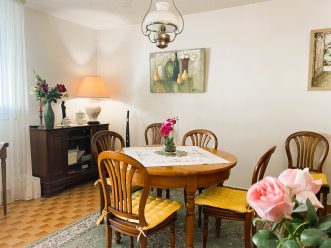 property v880024660 1