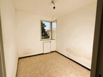 property v880070212 2