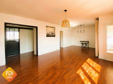 property v880094972 0