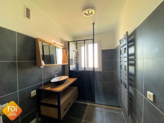 property v880094972 3