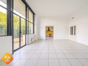 property v1290091994 0