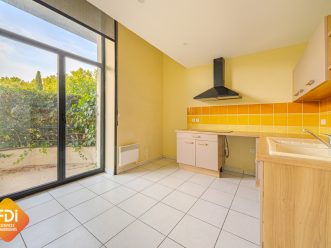 property v1290091994 1