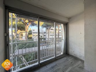 property v1390098720 3