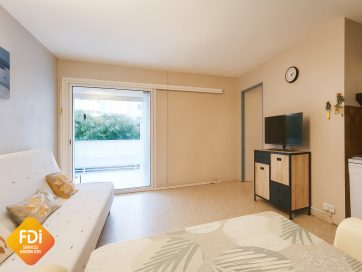 property v1400098787 0