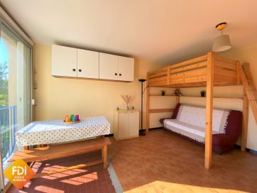 property v710095771 0
