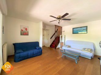 property v890095115 1