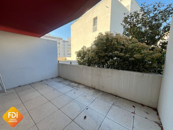 property v1320100974 0