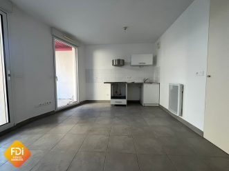 property v1320100974 1