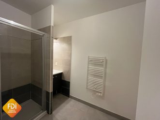 property v1320100974 4