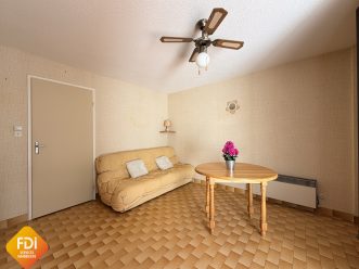 property v1330085389 1