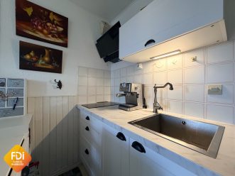 property v1400101095 4