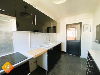 property v880094972 1