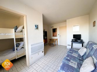 property v890100361 2