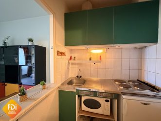 property v890100361 4