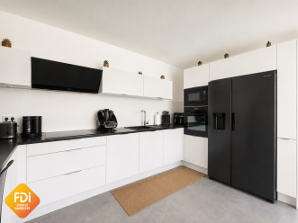 property v1400100956 1