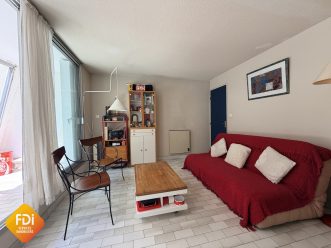 property v1390101525 2