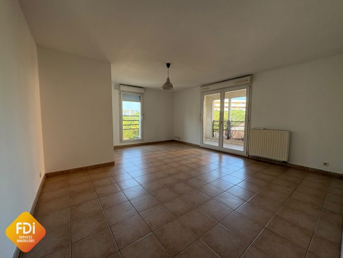 property v1320101471 0
