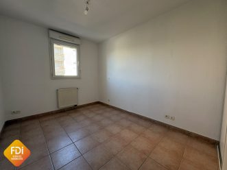 property v1320101471 3