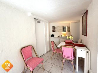 property v1390096820 1