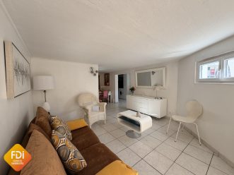 property v1390096820 2