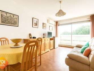 property v1400096315 2