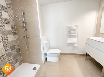 property v240101605 3