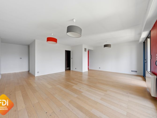 property v30101549 0