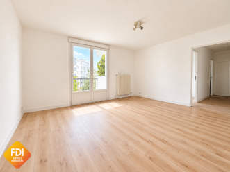 property v1320101592 1