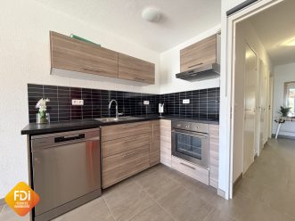 property v890100254 3